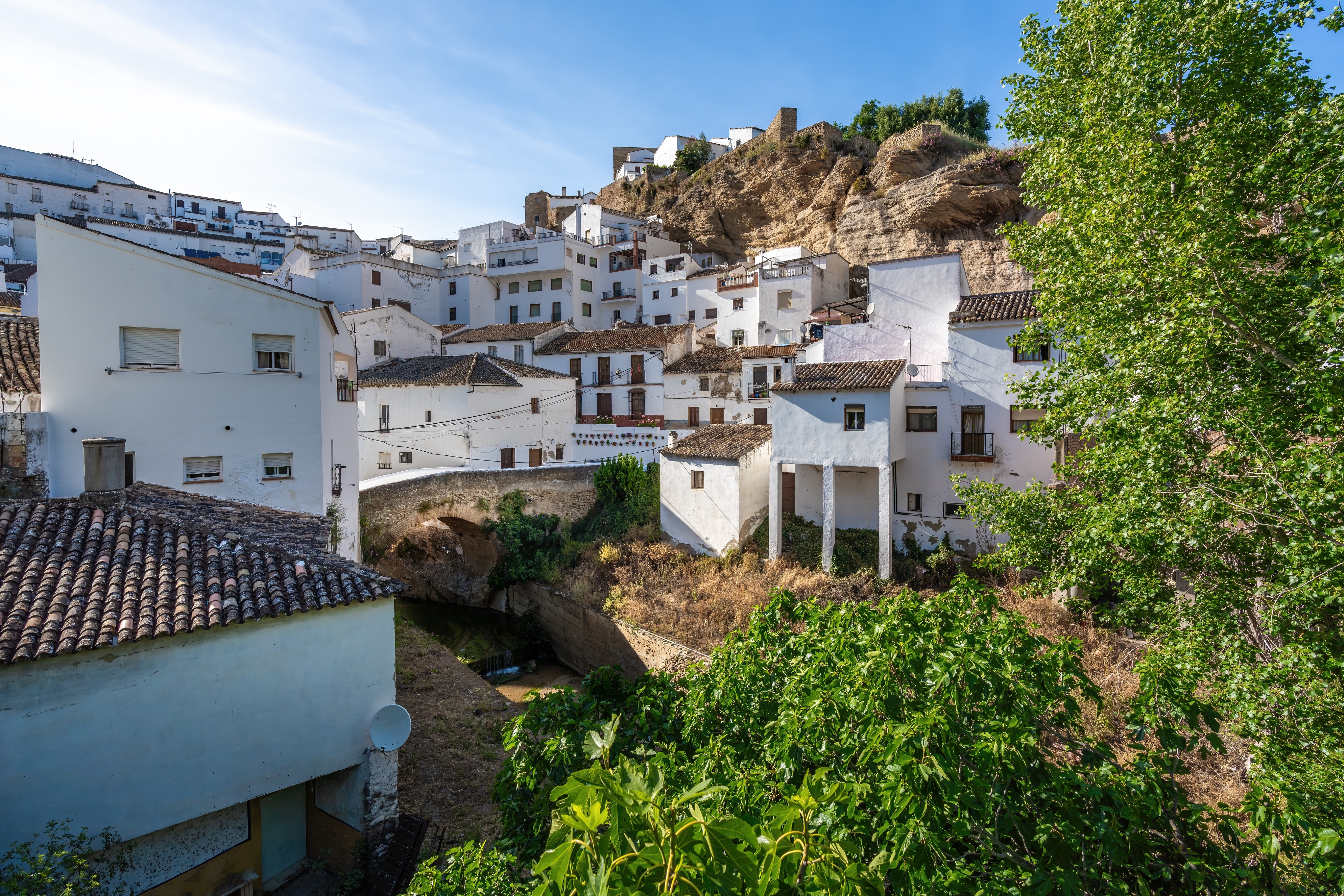 Setenil de las Bodegas. La arquitectura que nace de la roca